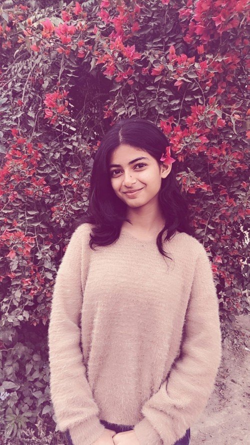 Aarna Srivastava All Academic Subjects home tutor in Lucknow.